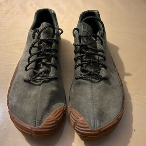 Merrill Performance Minimalist suede shoe in Olive tan Super Rare.